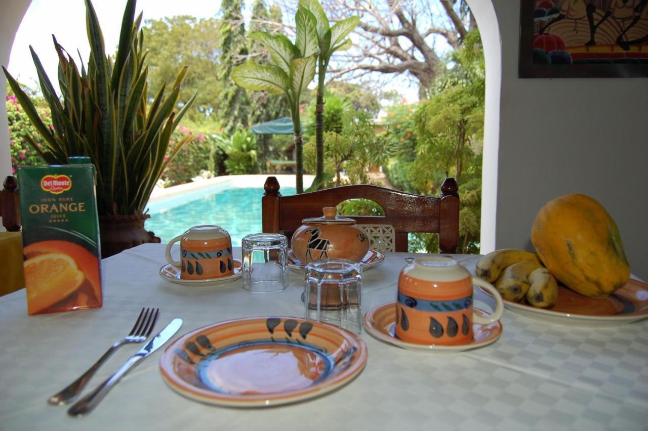 Joysvilla Family Holiday Home Malindi Buitenkant foto